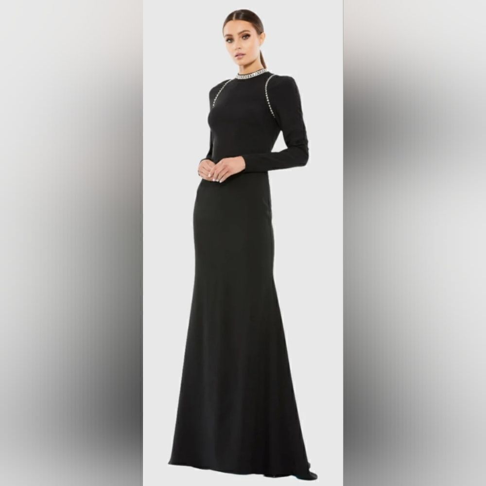 Mac Duggal 26612 Raglan Long Sleeve High Neck EmbellishedโGown NWOT sz 2 Black